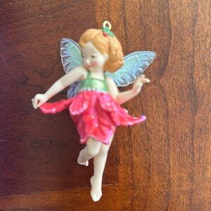 Hallmark Keepsake Christmas Ornament Fairy Messengers #1 Poinsettia Fairy 2005